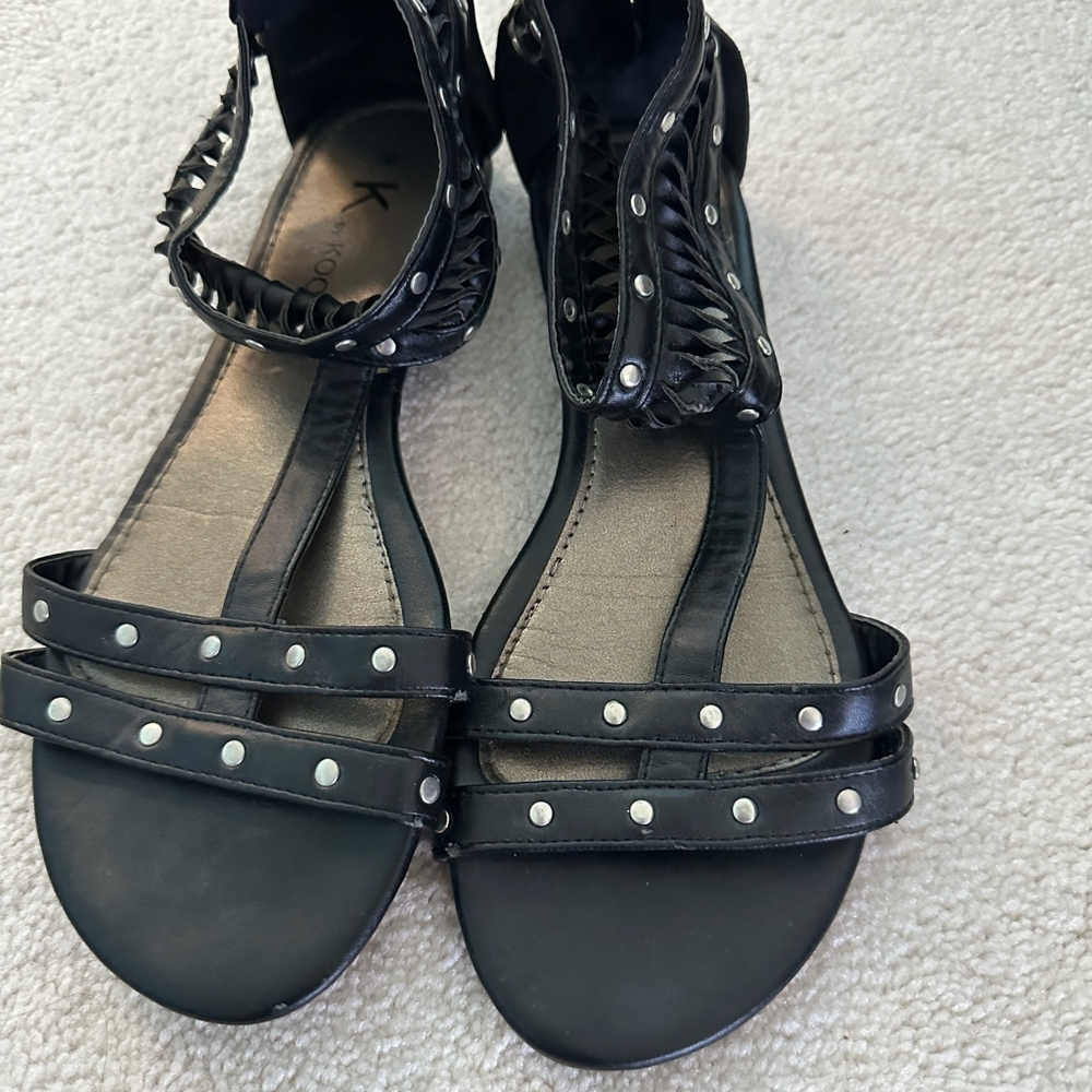 Sandal